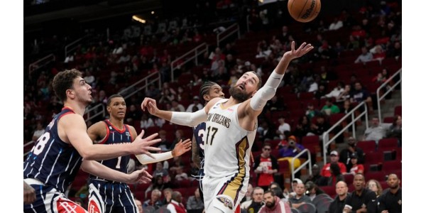 Houston Rockets y San Antonio Spurs quieren terminar últimos en la Conferencia Oeste